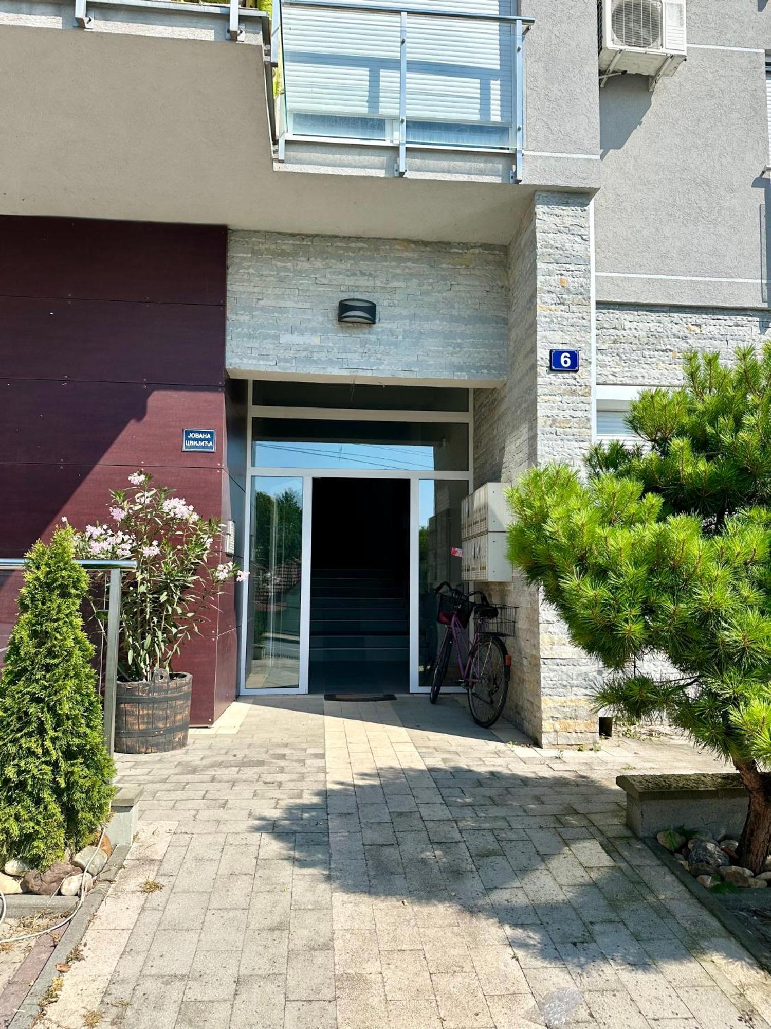 Apartman Floresta - In Front Of Japanese Garden, Enchanting Nature View, Spotless And Cozy Vrnjačka Banja 外观 照片